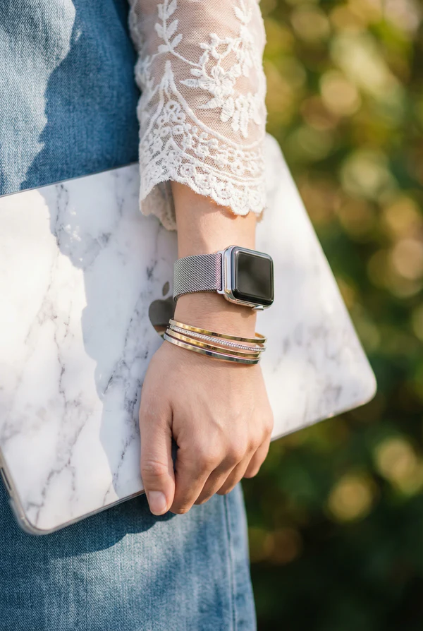 Apple Mesh Milanese Watch Band 